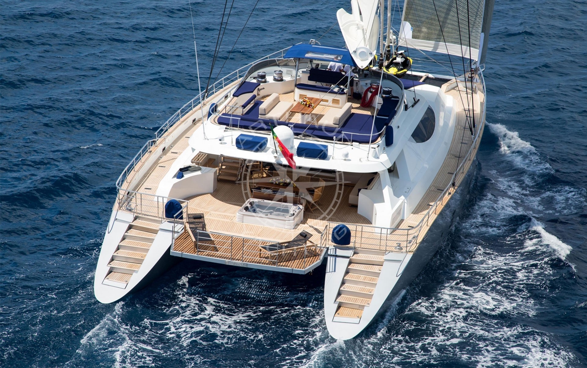 location catamaran monaco nice cannes arthaud yachting