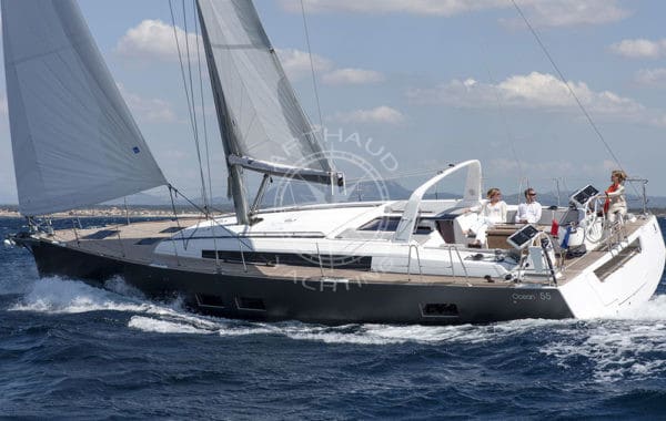 Experience offshore sailing | Arthaud Yachting