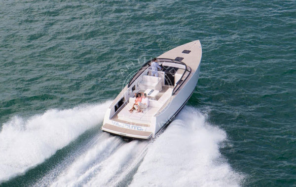 Vandutch 40 charter French Riviera | Arthaud Yachting