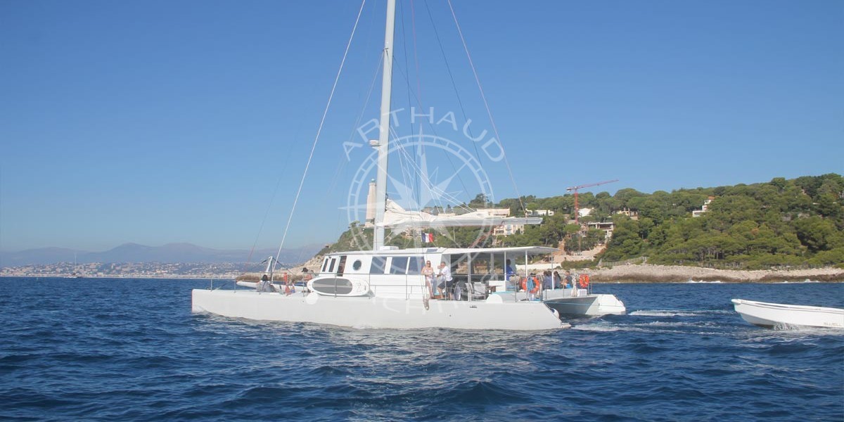 Croisière en Maxi Catamaran à Monaco - Arthaud Yachting