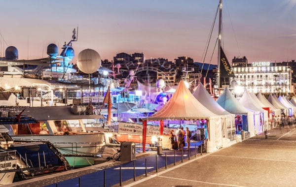 Arthaud Yachting - Location Yacht à quai Cannes-Lions