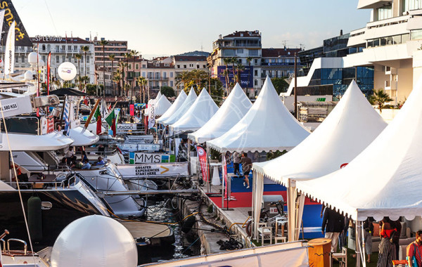 Arthaud Yachting - Quayside yacht rental for Cannes Lions
