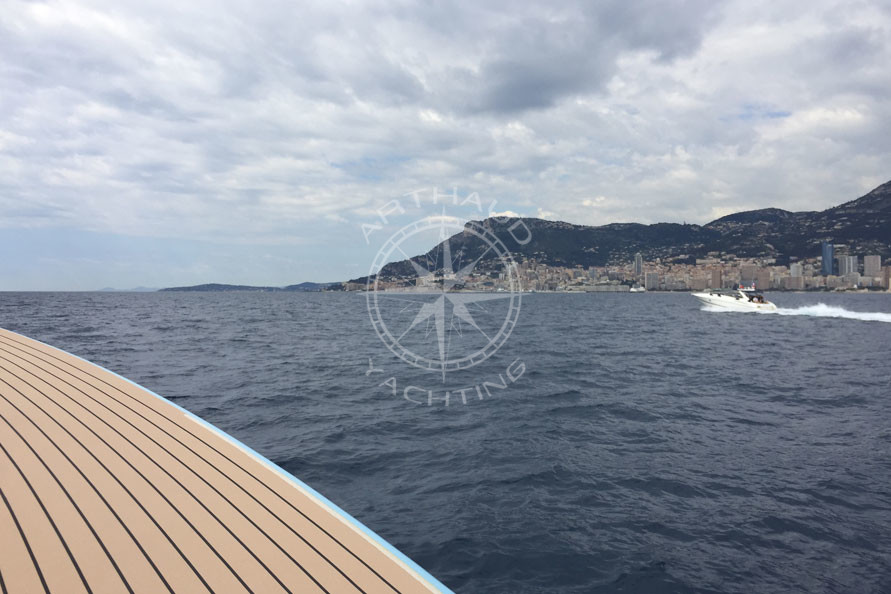 Bateau taxi Monaco - Villefranche sur Mer - Arthaud Yachting