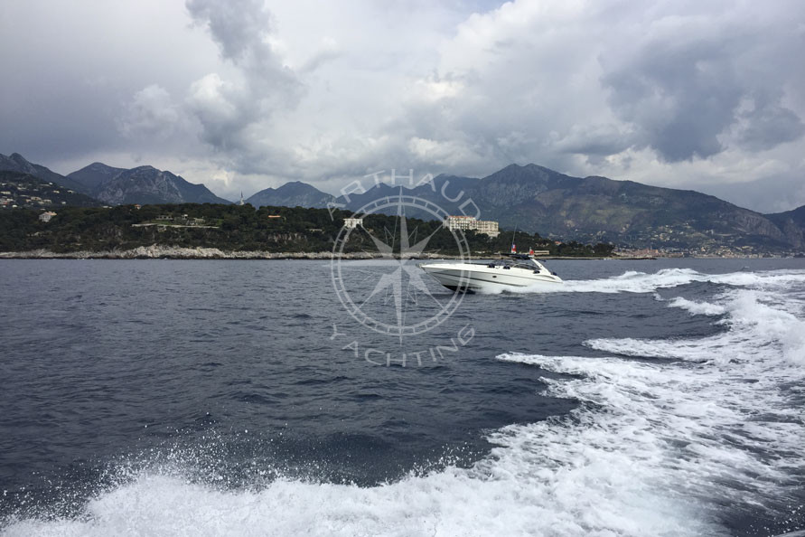 Bateau taxi Monaco - Villefranche sur Mer - Arthaud Yachting