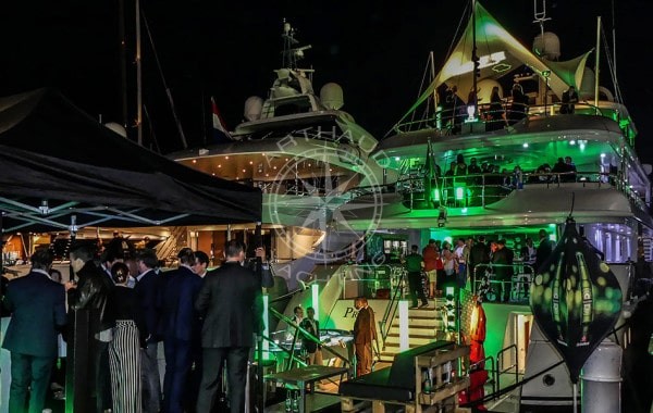 Location yacht charter événement à quai - French Riviera
