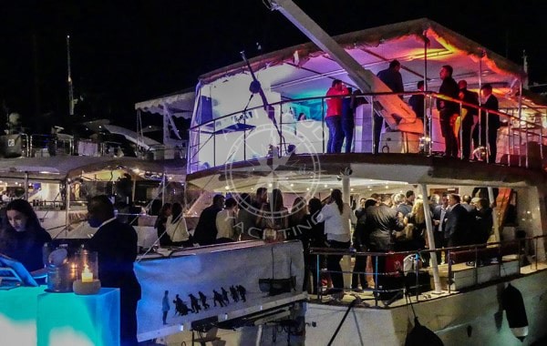 Location yacht charter événement à quai - French Riviera