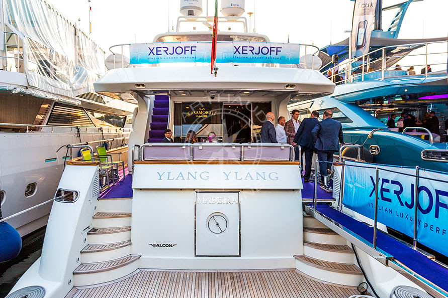 Location yacht à quai Salon TFWA Cannes