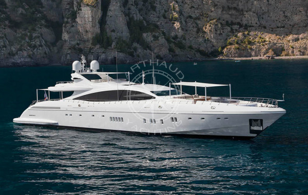 Location yacht charter Marseille | Arthaud Yachting