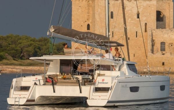 Catamaran charter for a cruise in Corsica