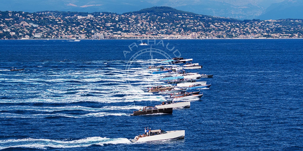 Transfer by boat | Arthaud Yachting