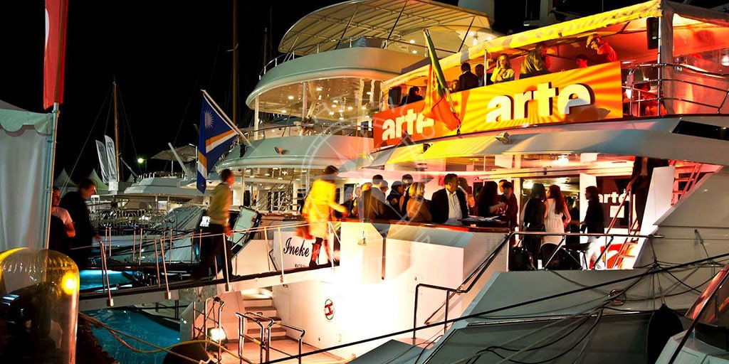 Yacht charter for an evening party | Arthaud Yachting