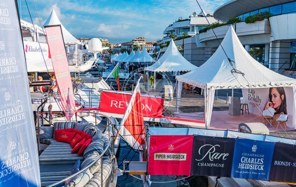 Location yacht MAPIC Cannes