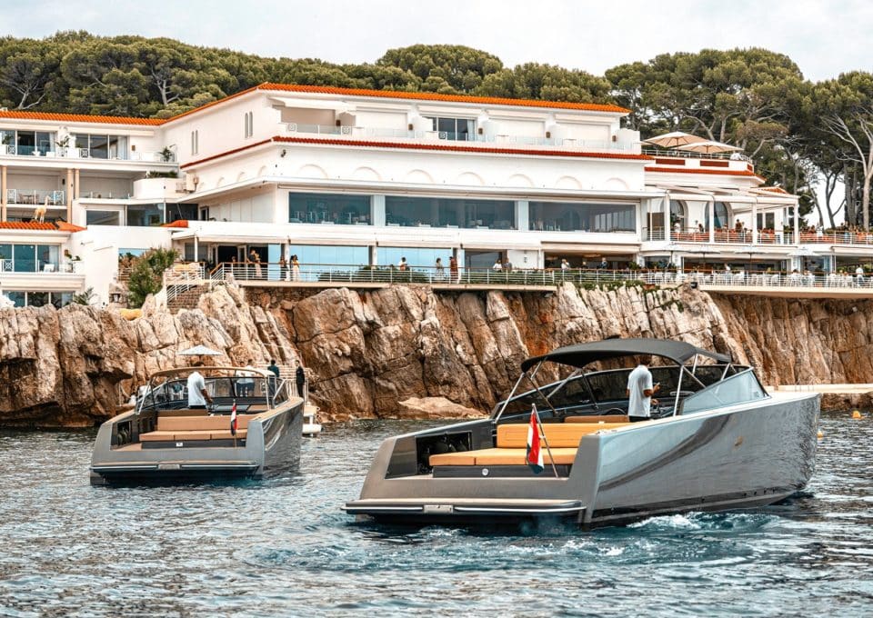 Day-Charter-Yacht-Rental-MY-VanDutch-40