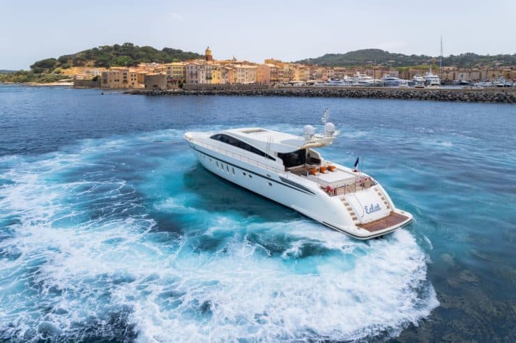 Yacht-charter-ECLAT
