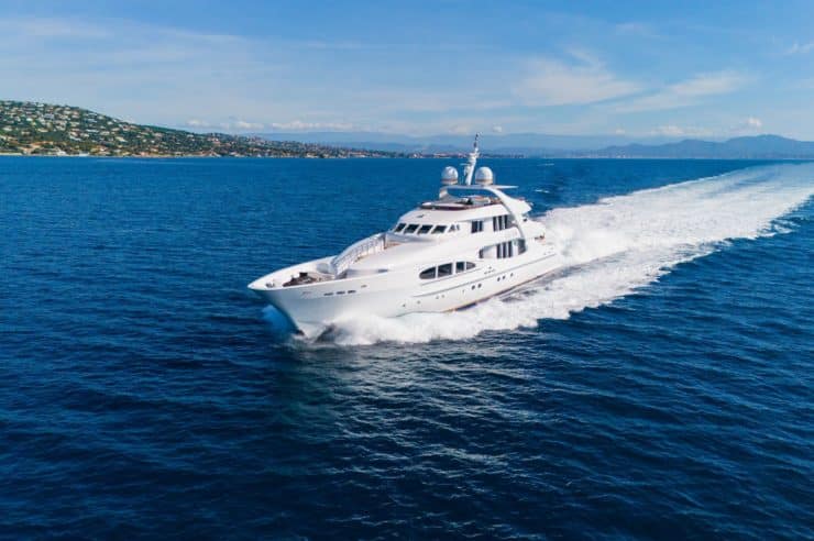 yacht-charter-MY-Luisa-Cannes-French-Riviera