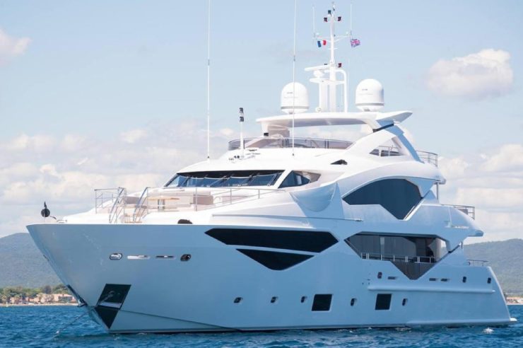 location-yacht-charter-MY-e-motion-Monaco-Cannes-Corsica