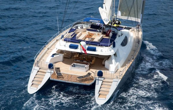 Catamaran charter S/Y HUTIANE | Arthaud Yachting