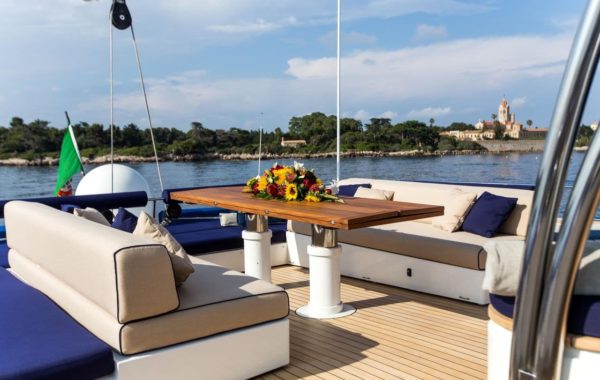 Catamaran charter S/Y HUTIANE | Arthaud Yachting