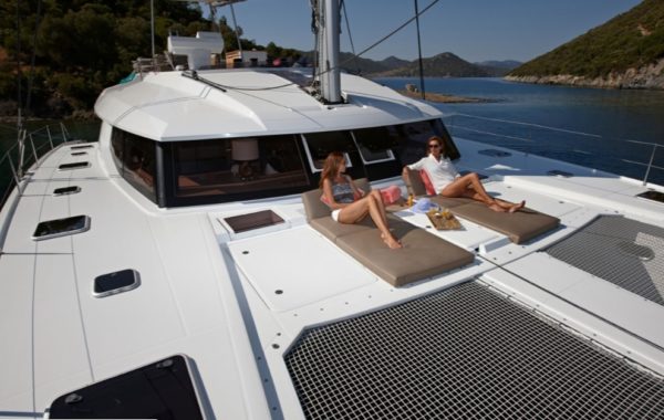 Catamaran charter for a cruise in the Mediterranean Sea | Arthaud Yachting