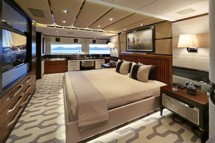 location-yacht-charter-MY-aurelia
