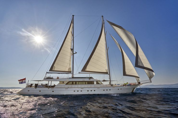 S/Y LADY GITA | Arthaud Yachting