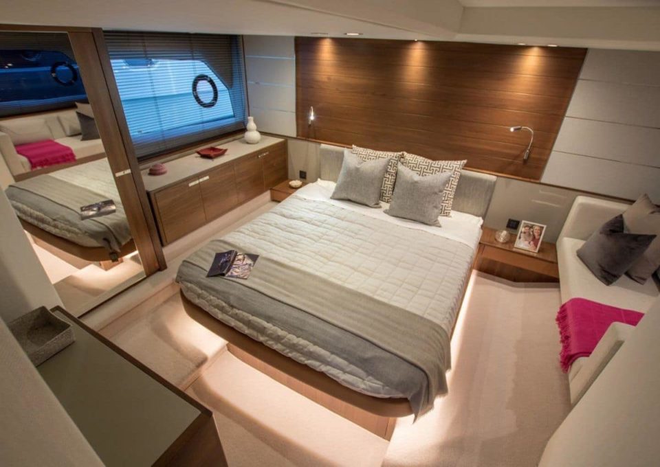 location-journee-yacht-charter-m-y-princess-v58