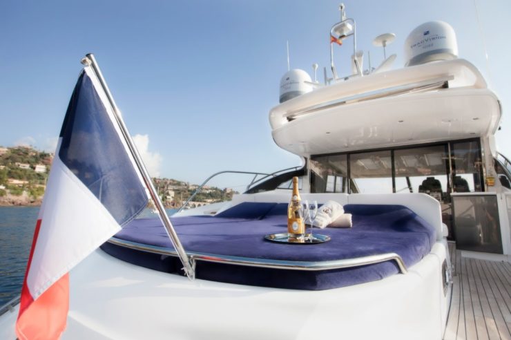 location-yacht-charter-MY-princess-v62