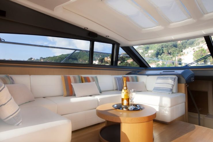 location-yacht-charter-MY-princess-v62