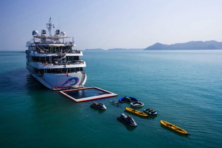 location-yacht-charter-MY-saluzi-3.jpg