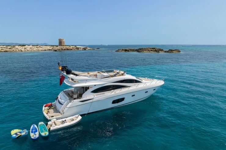 yacht-charter-m-y-cala-di-luna