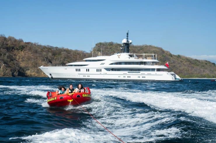 yacht-charter-m-y-firebird