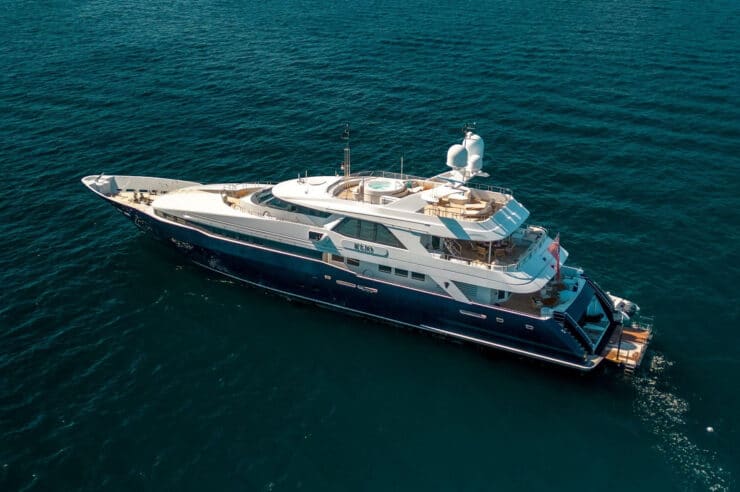 yacht-charter-m-y-kijo