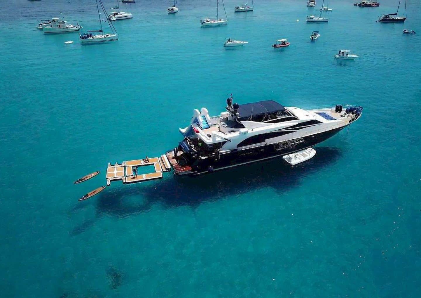 yacht-charter-m-y-lady-amanda