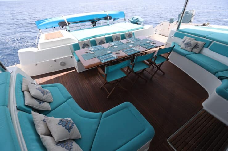 yacht-charter-m-y-lir