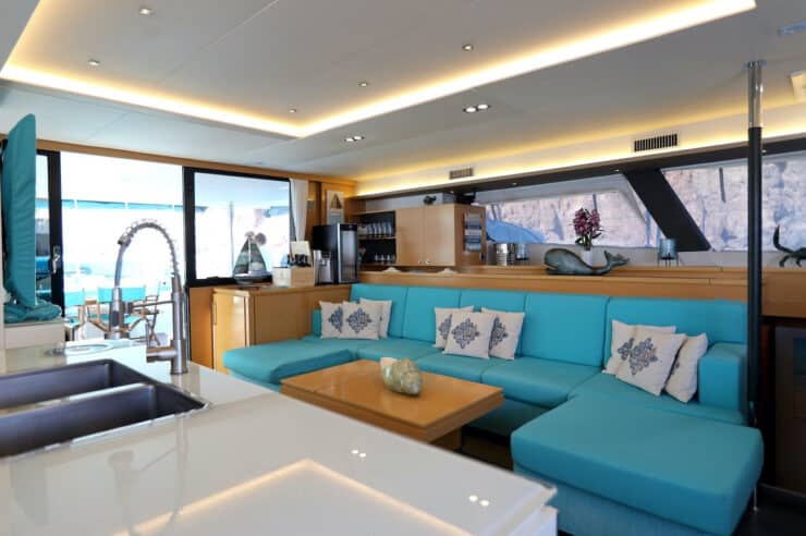 yacht-charter-m-y-lir