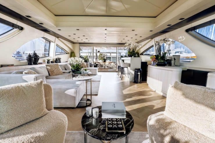yacht-charter-m-y-mrs-grey