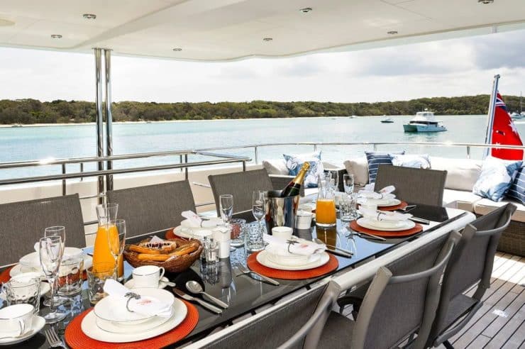 yacht-charter-m-y-princess-iluka
