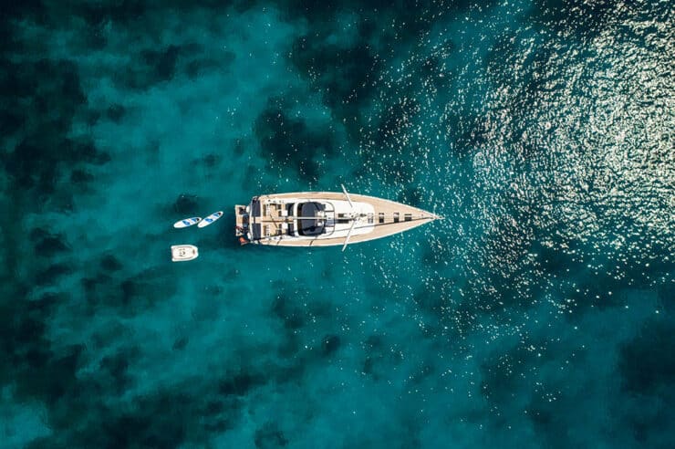 yacht-charter-s-y-thea