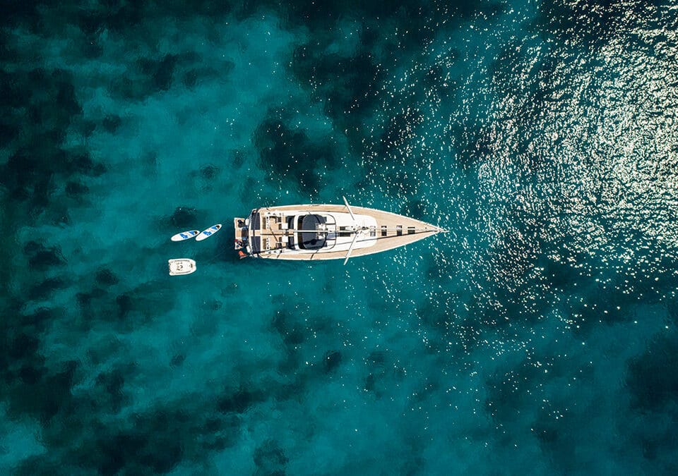 yacht-charter-s-y-thea