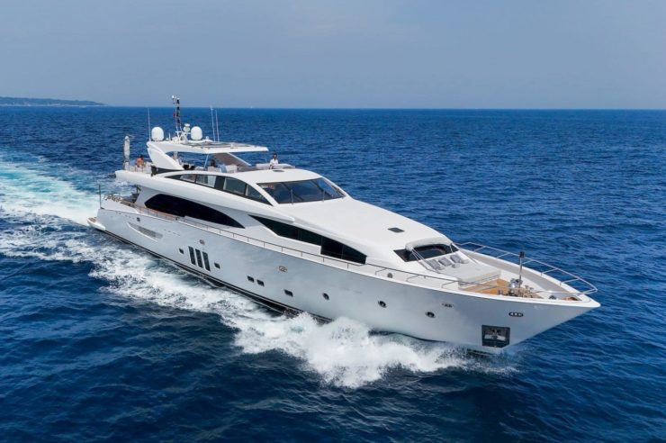 yacht-charter-rental-m-y-millesime