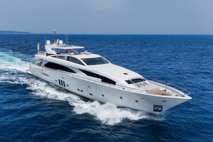 yacht-charter-rental-m-y-millesime