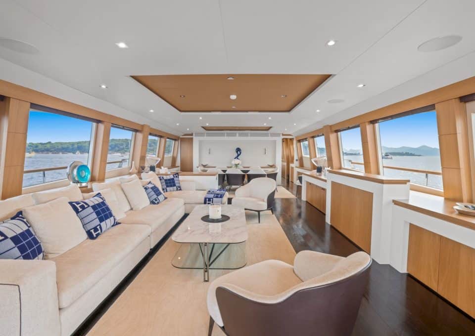 yacht-charter-rental-m-y-millesime