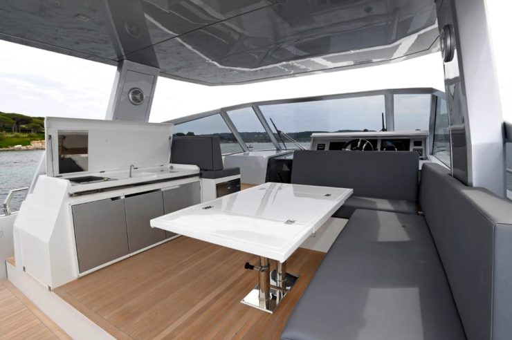 location-yacht-charter-MY-med-48-saint-tropez