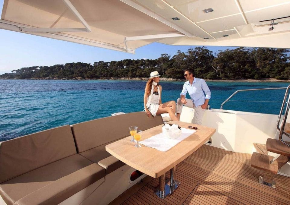 location-journee-yacht-m-y-prestige-550-fly