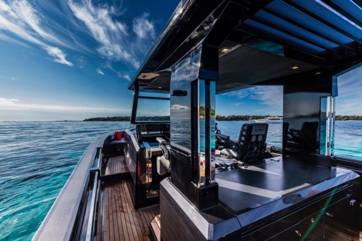 location-yacht-charter-MY-mazu-42-abyss-cannes-monaco