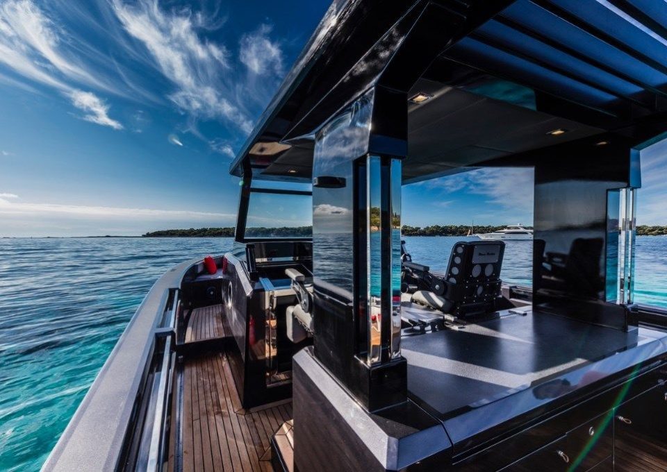 abyss yachting broker