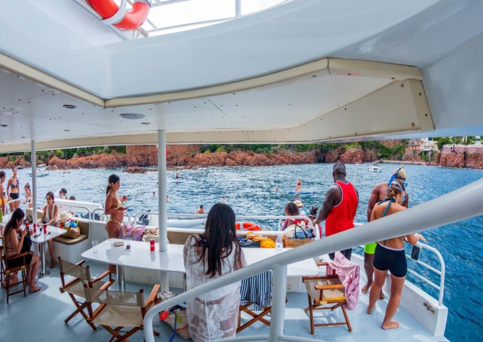 location-day-charter-rental-maxi-catamaran-s-y-red-cat-Cannes