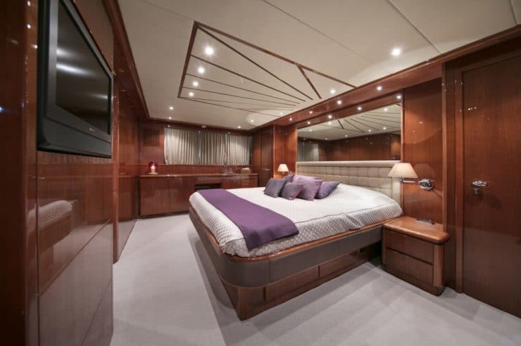 yacht-charter-MY-Ylang-Ylang-Cannes-French-Riviera