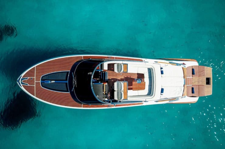 location-yacht-journee-riva-m-y-rivamare-38