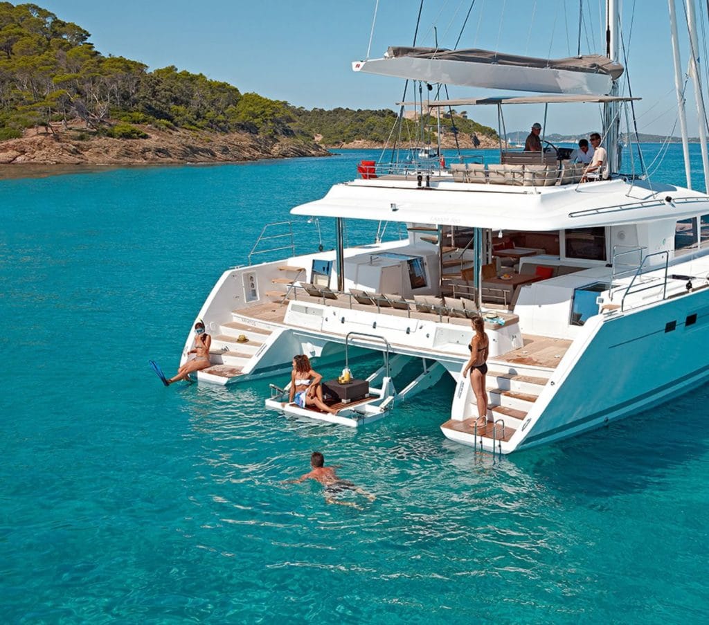 day-charter-rental-location-catamaran-m-y-lagoon-560-cannes